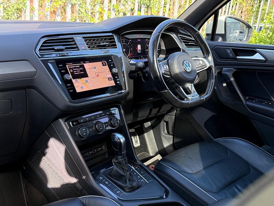 2018 Volkswagen Tiguan photo 9