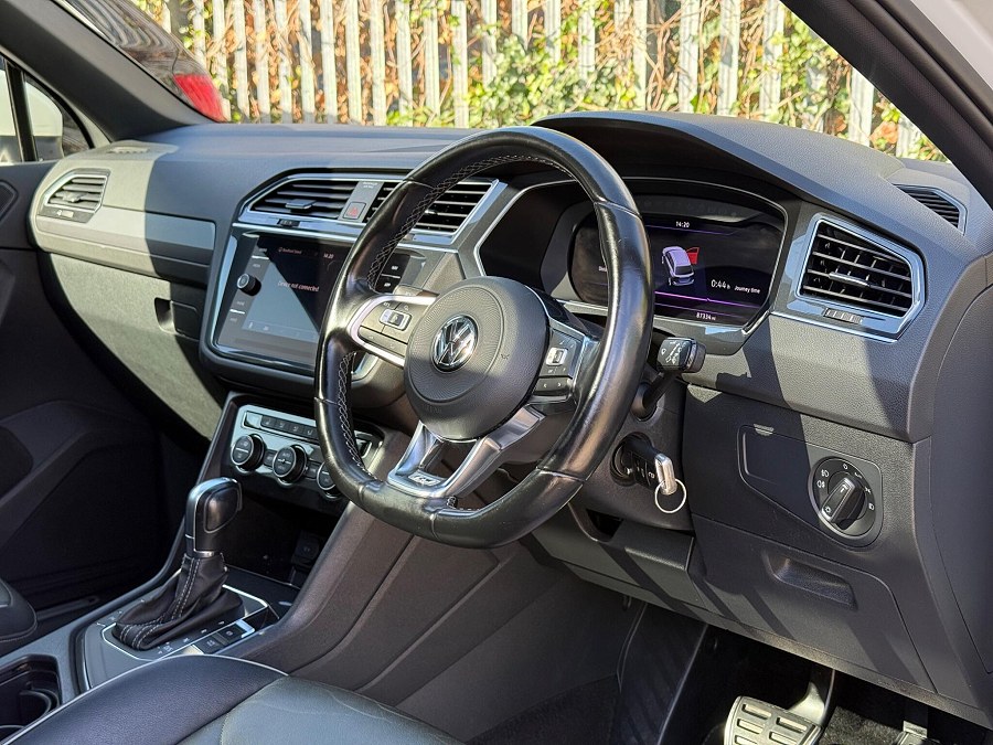 2018 Volkswagen Tiguan photo 12