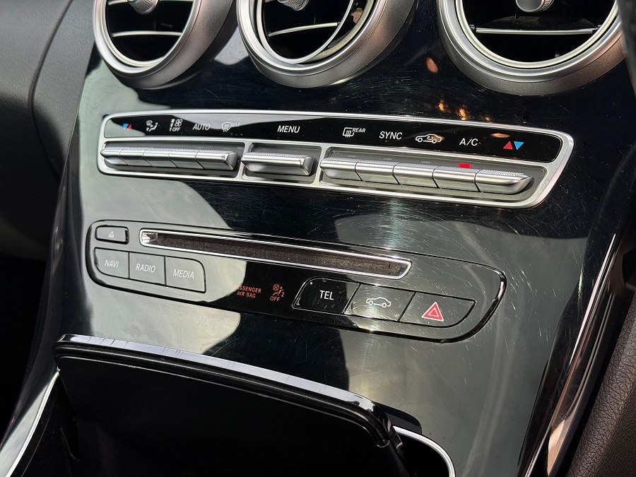 2015 Mercedes-Benz C Class photo 11