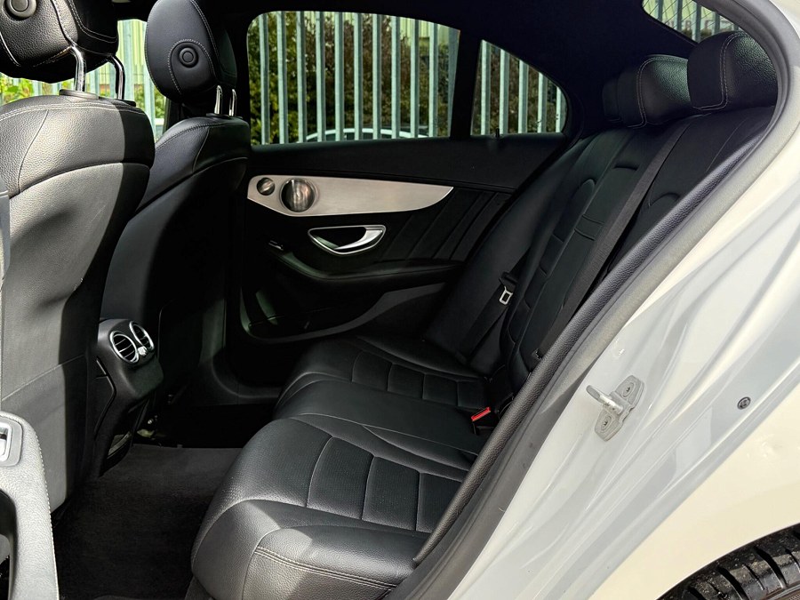 2015 Mercedes-Benz C Class photo 14