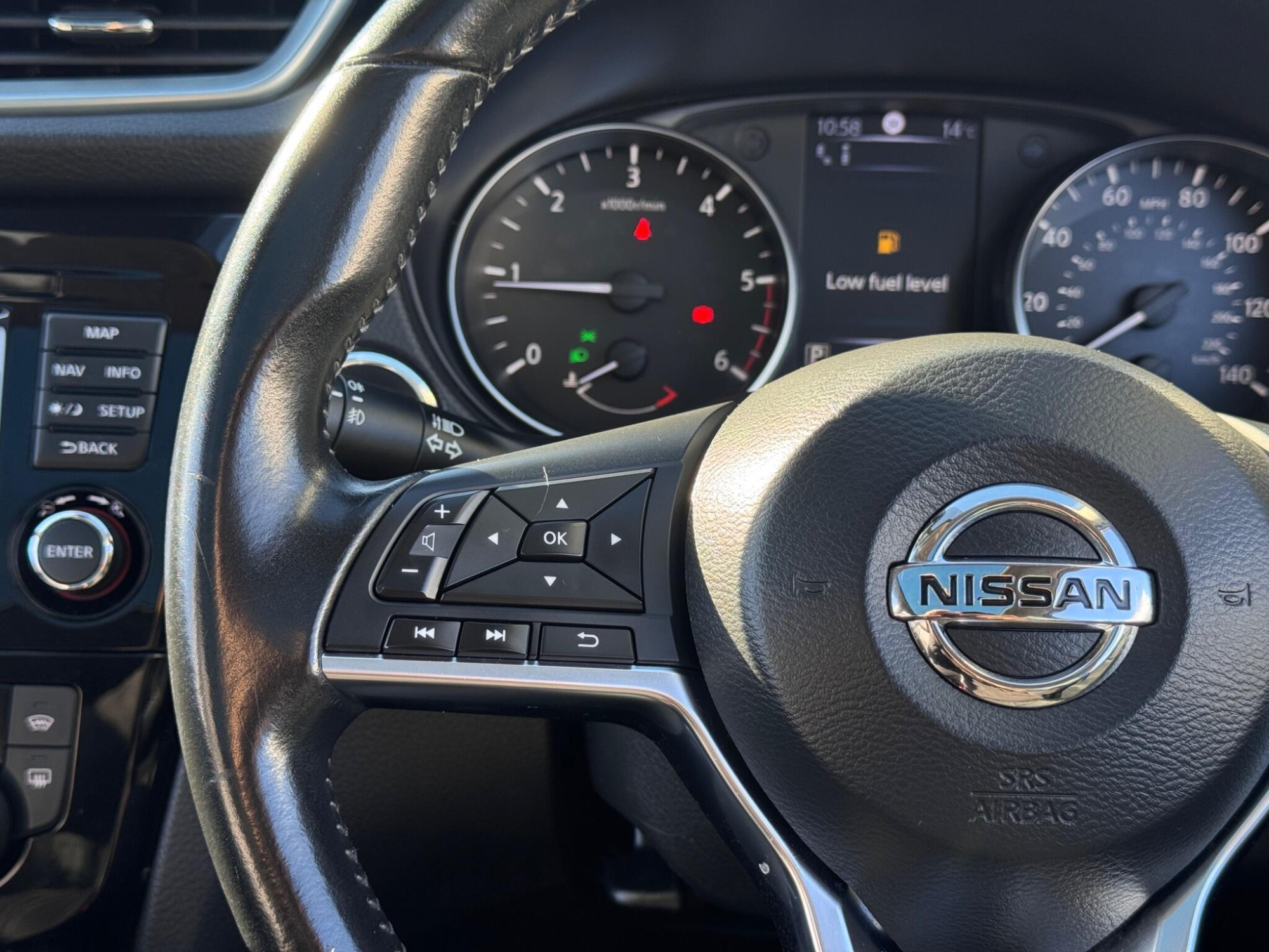 2017 Nissan Qashqai image 18