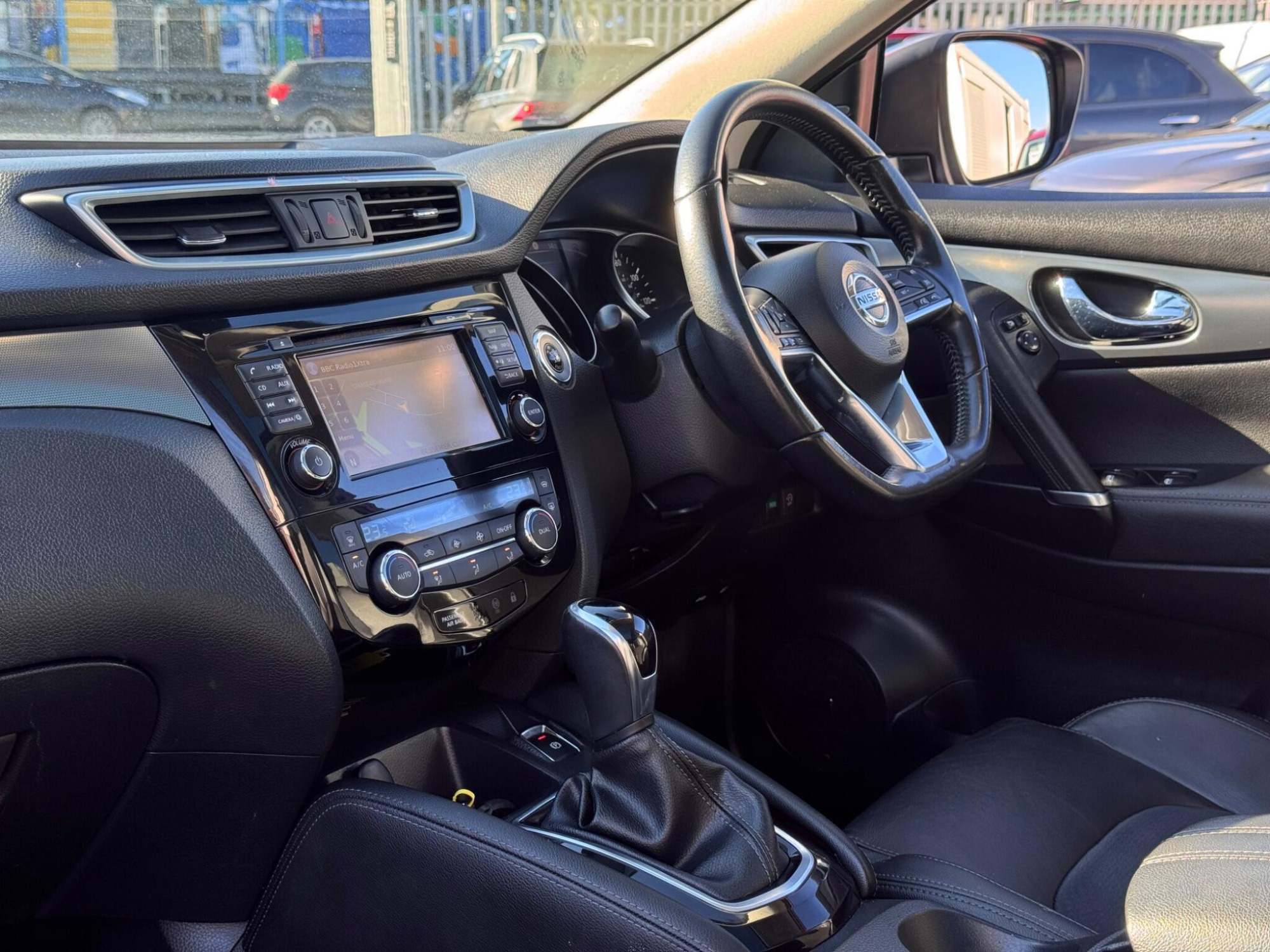 2017 Nissan Qashqai image 24