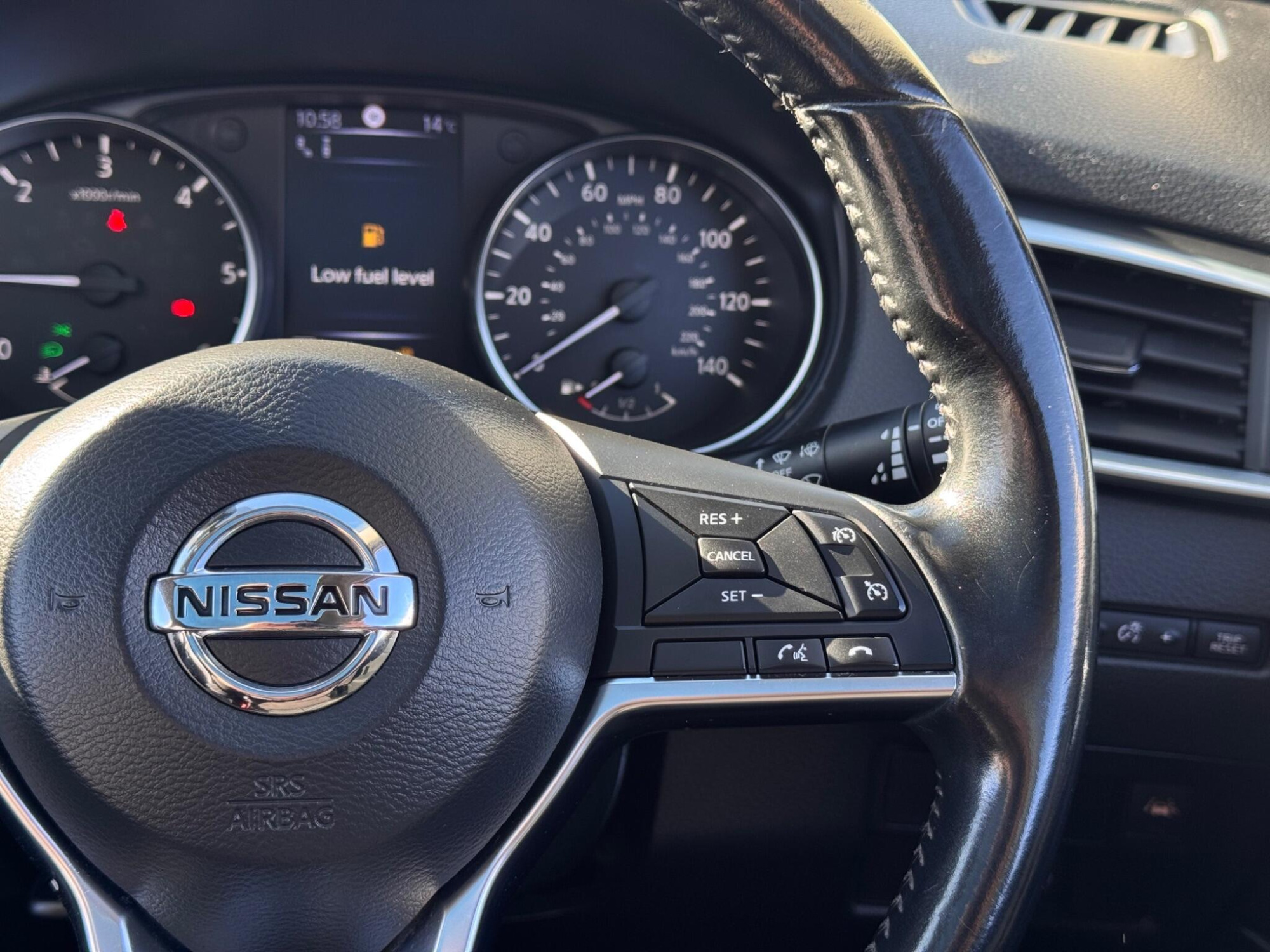 2017 Nissan Qashqai image 17