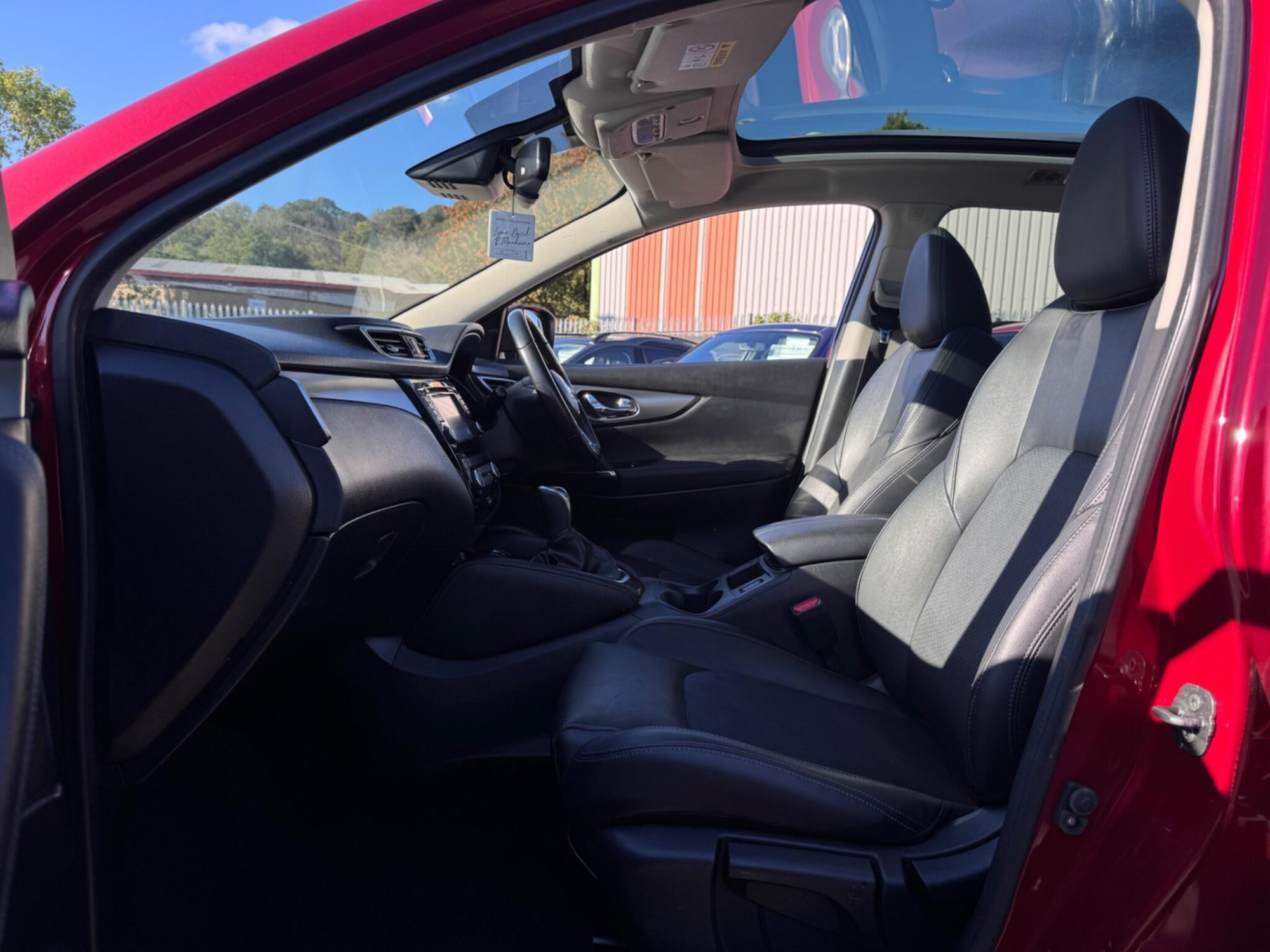 2017 Nissan Qashqai image 25