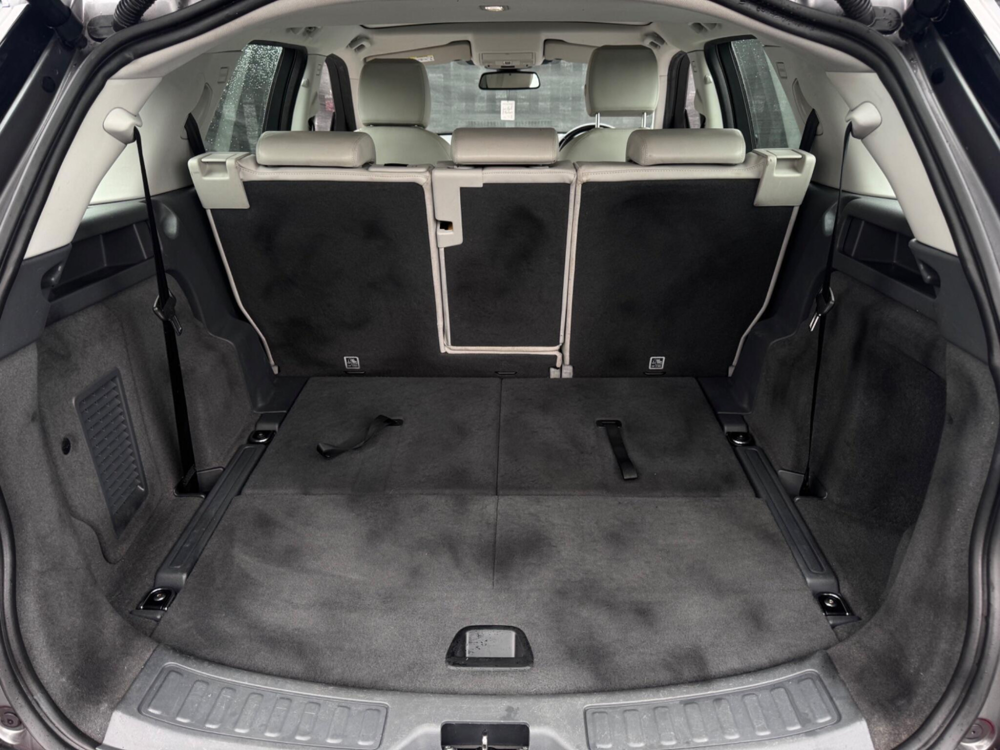 2016 Land Rover Discovery Sport image 10