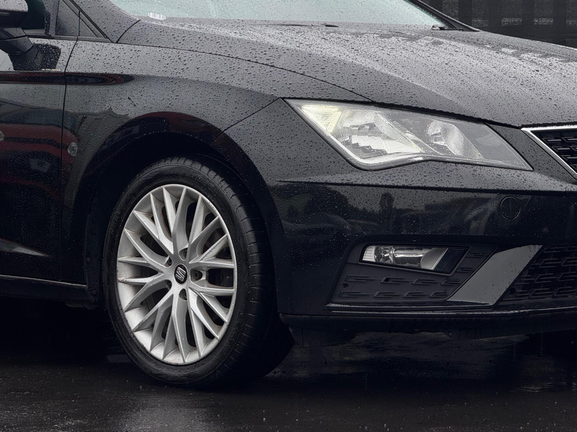 2018 SEAT Leon image 8