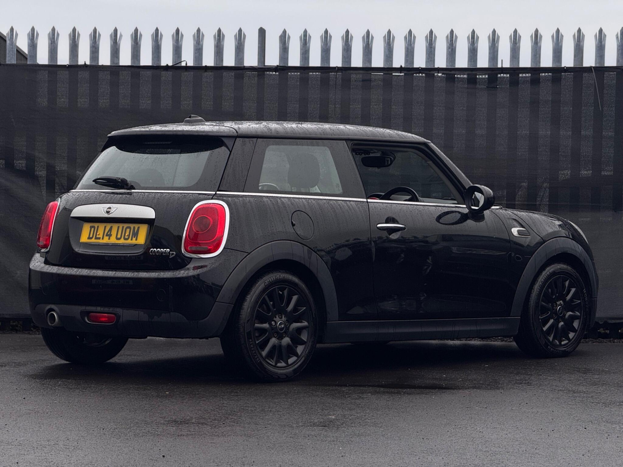 2014 MINI Hatch image 5