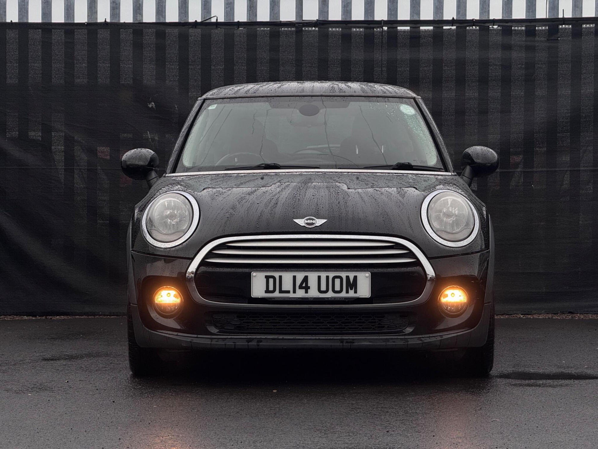2014 MINI Hatch image 4