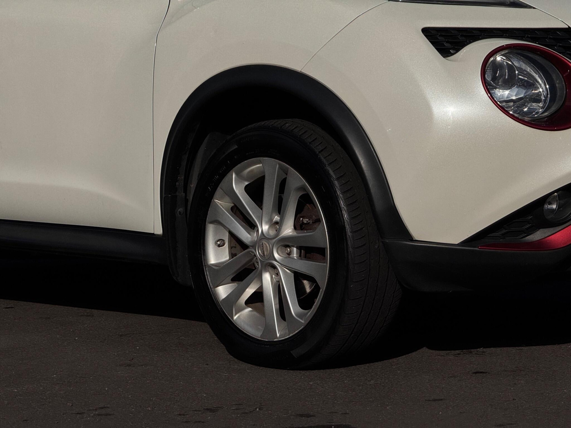 2016 Nissan Juke image 8