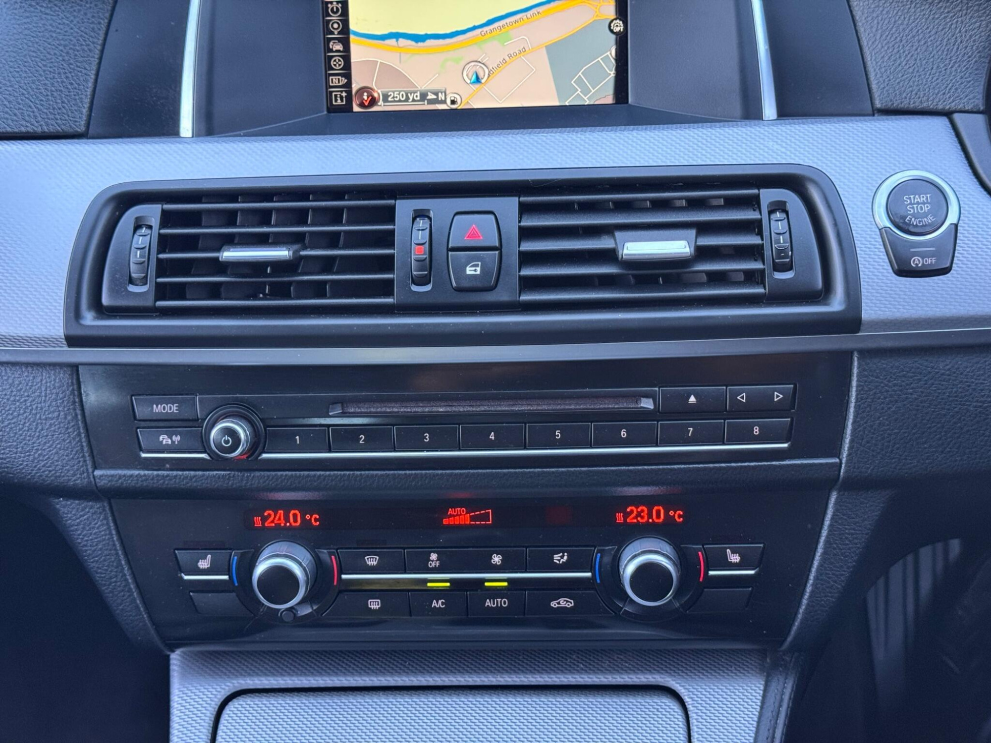 2016 BMW 5 Series image 17