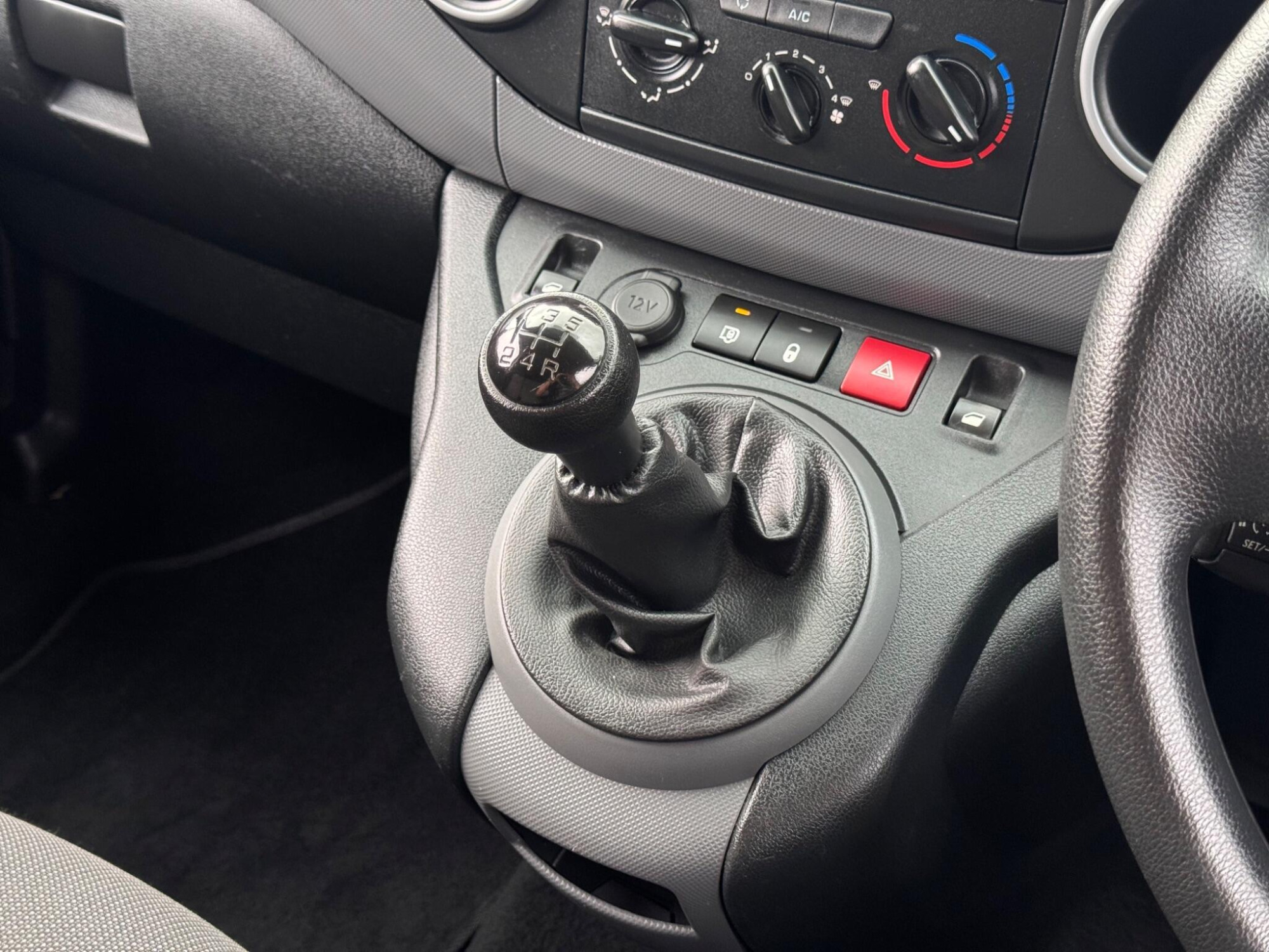 2018 Citroen Berlingo image 22