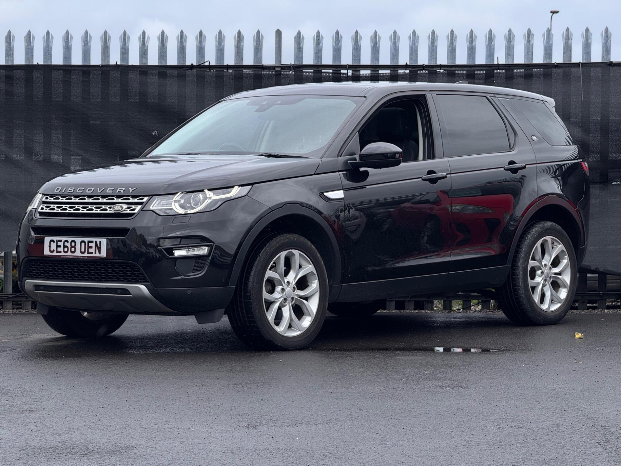 2018 Land Rover Discovery Sport image 6