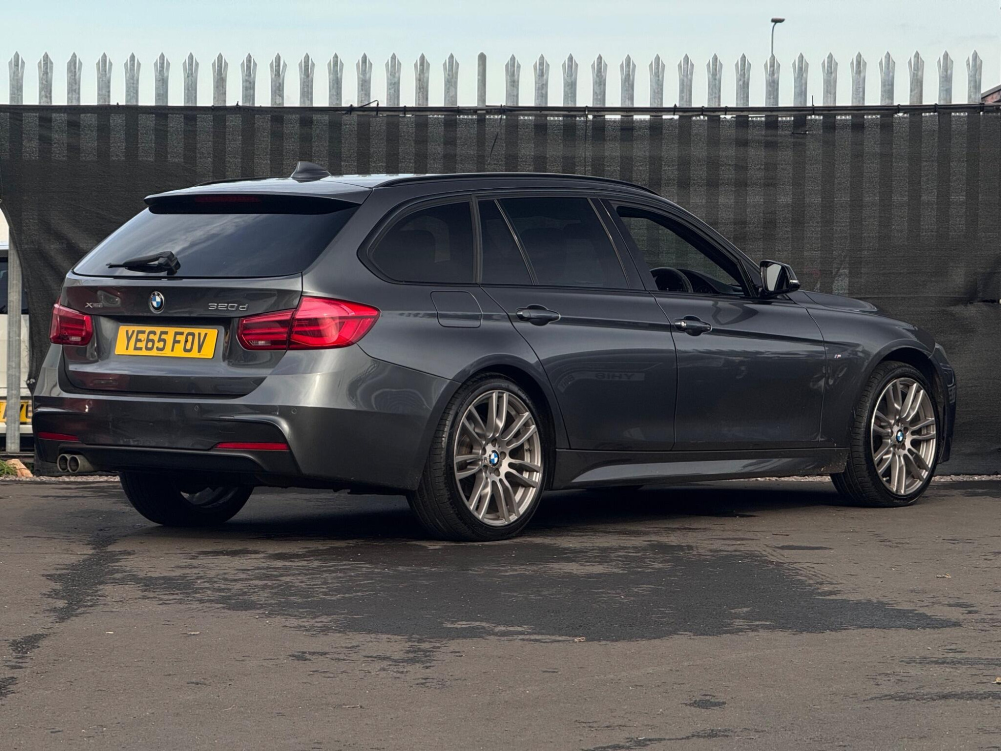 2015 BMW 3 Series image 7