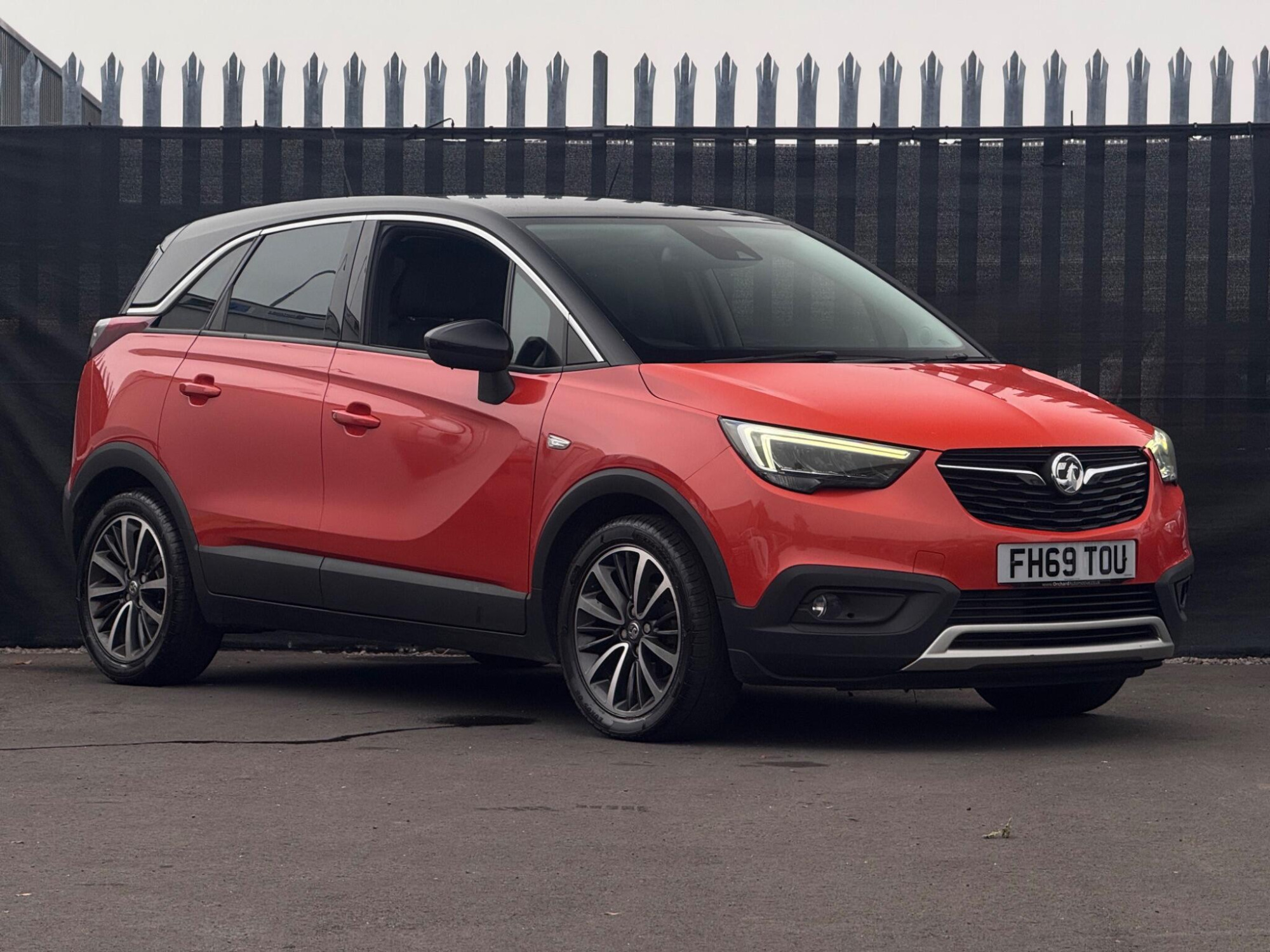 2020 Vauxhall Crossland X image 1