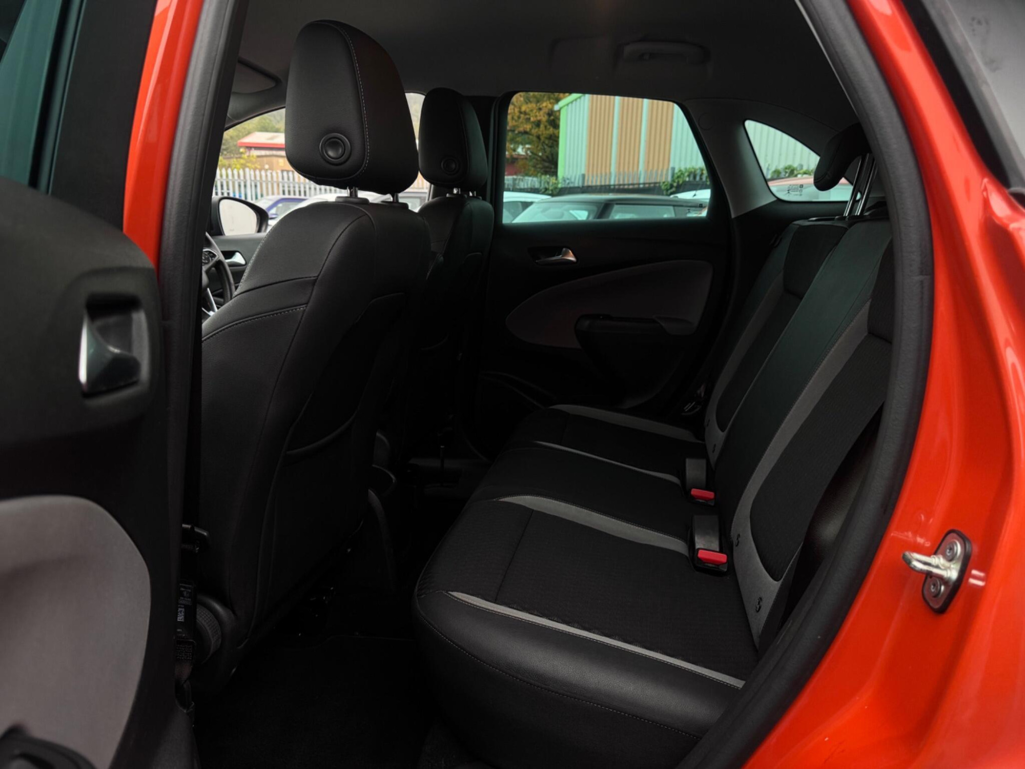2020 Vauxhall Crossland X image 14