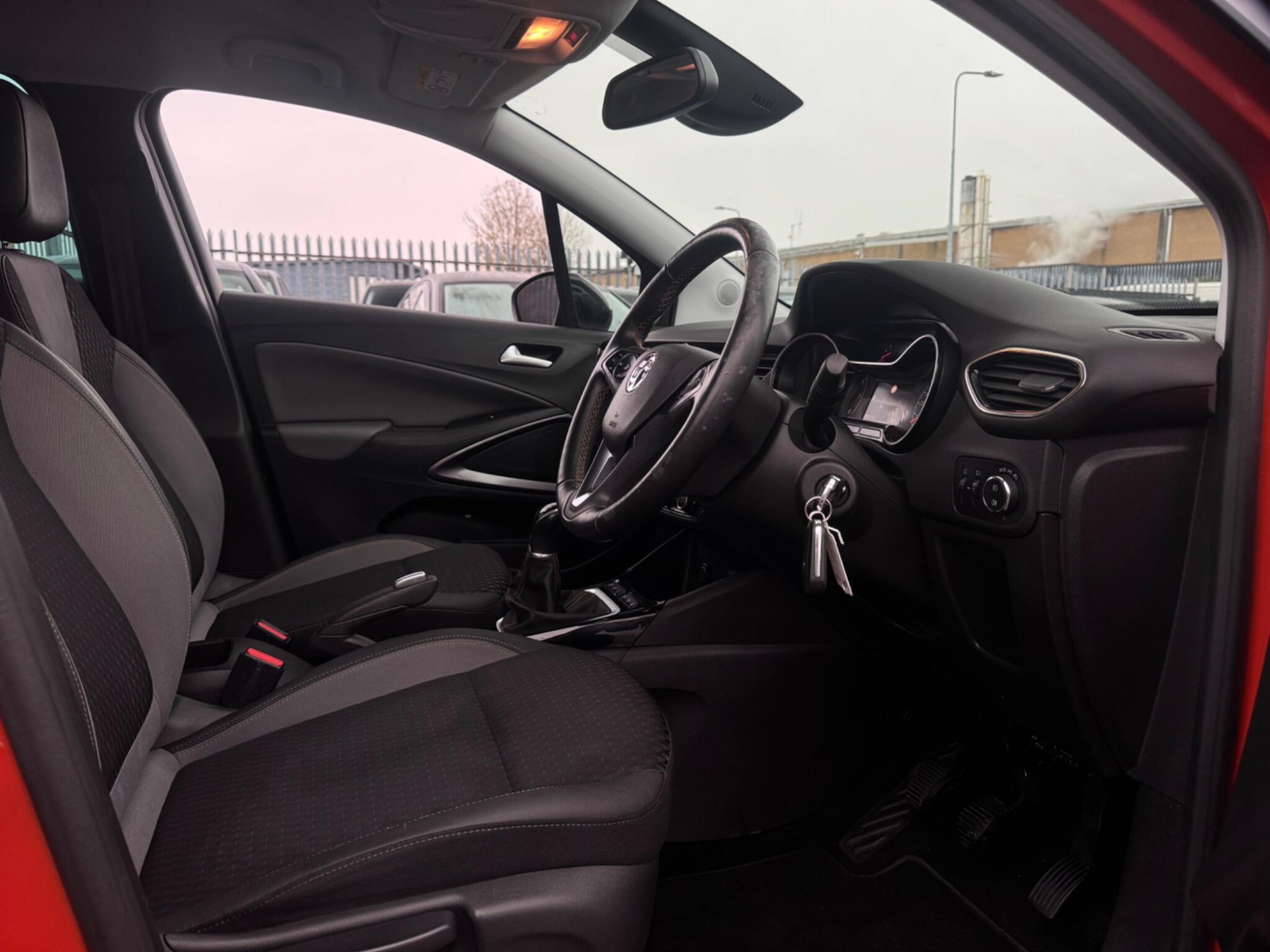2020 Vauxhall Crossland X image 17