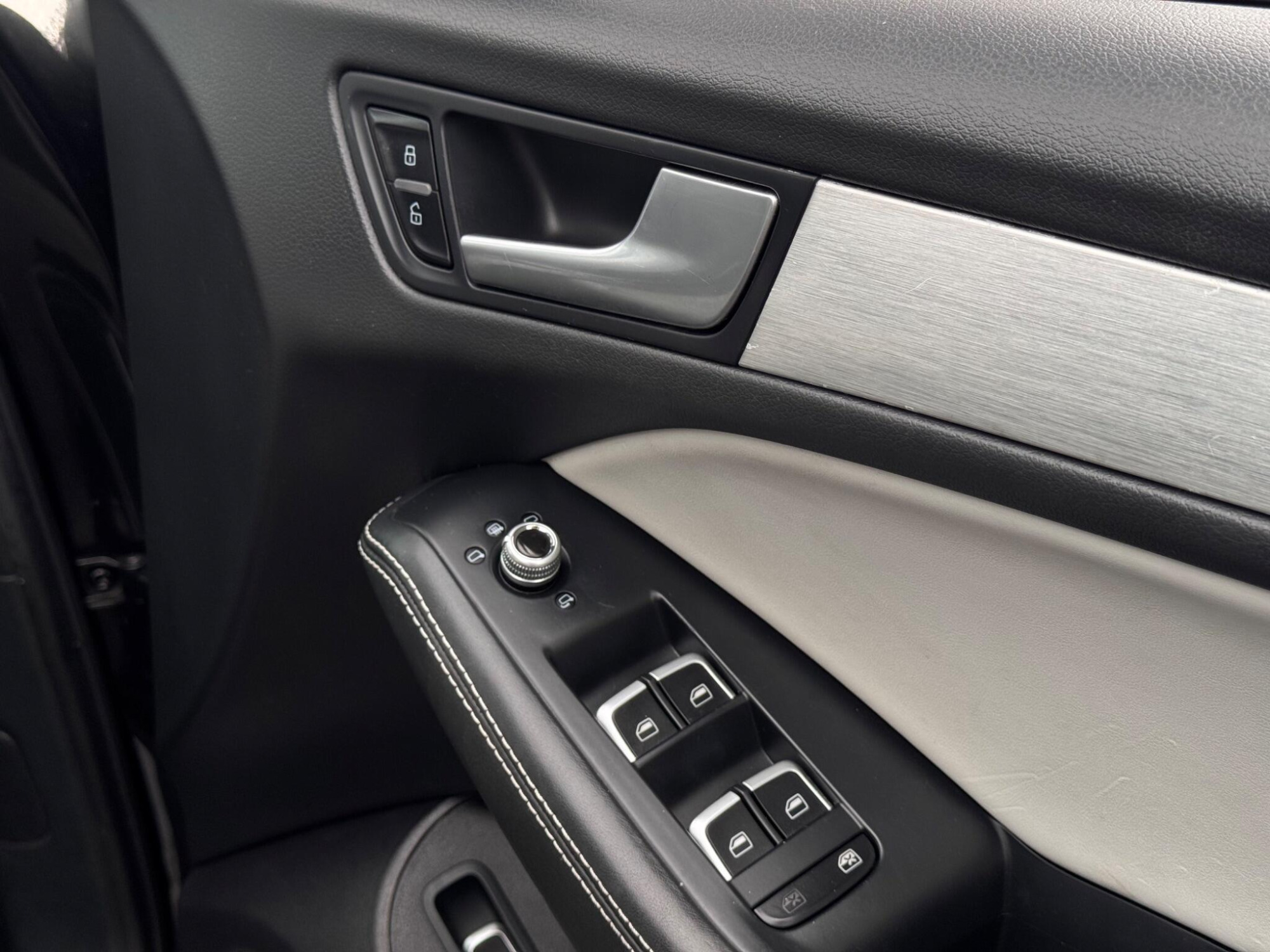 2014 Audi SQ5 image 21