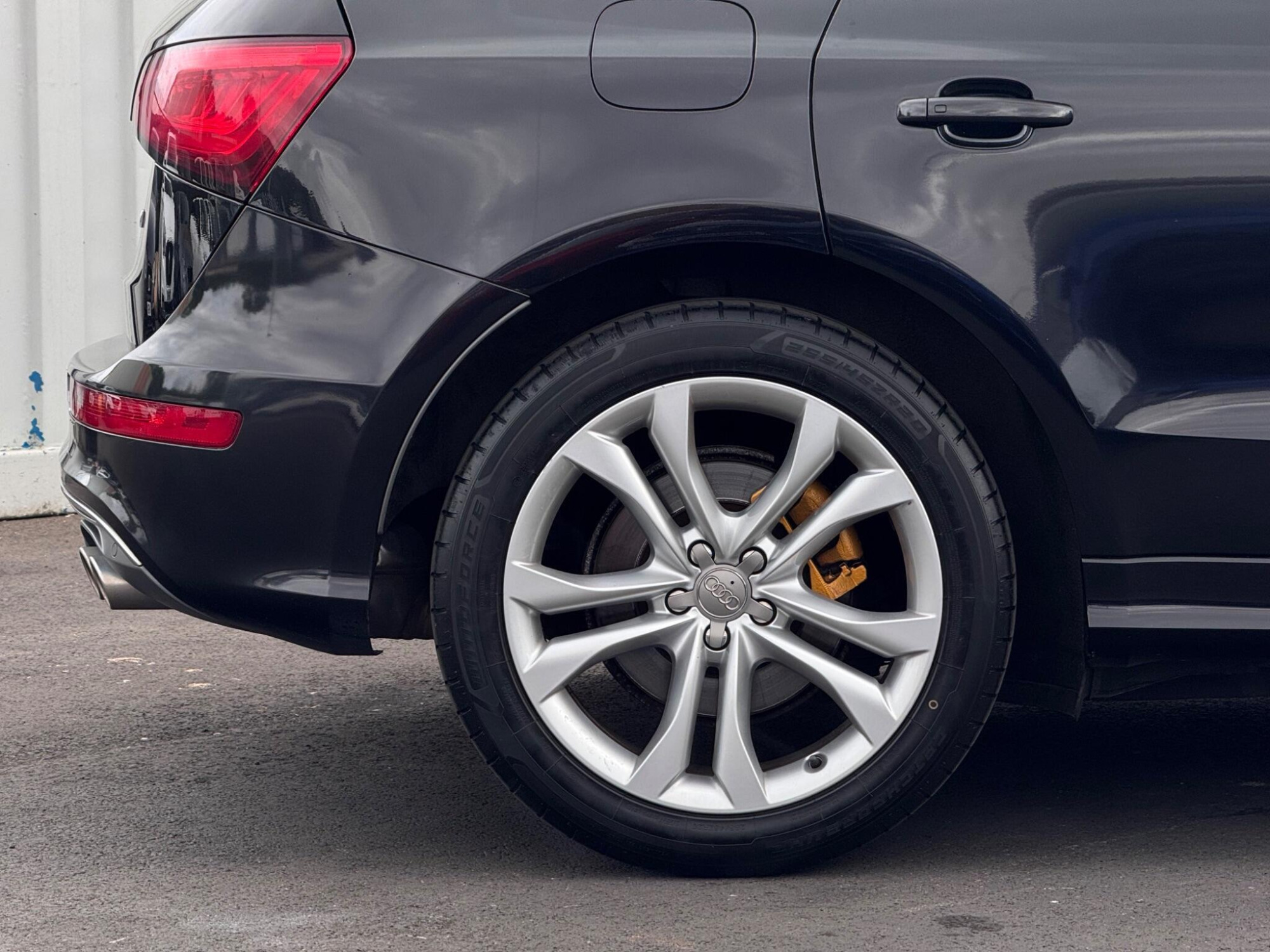 2014 Audi SQ5 image 26