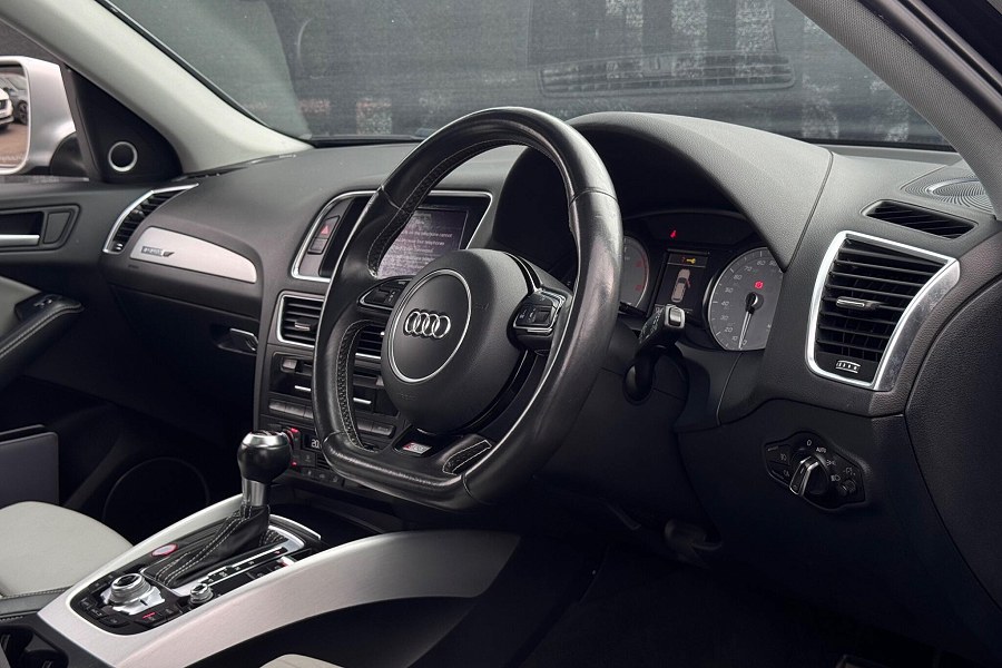 2014 Audi SQ5 photo 3