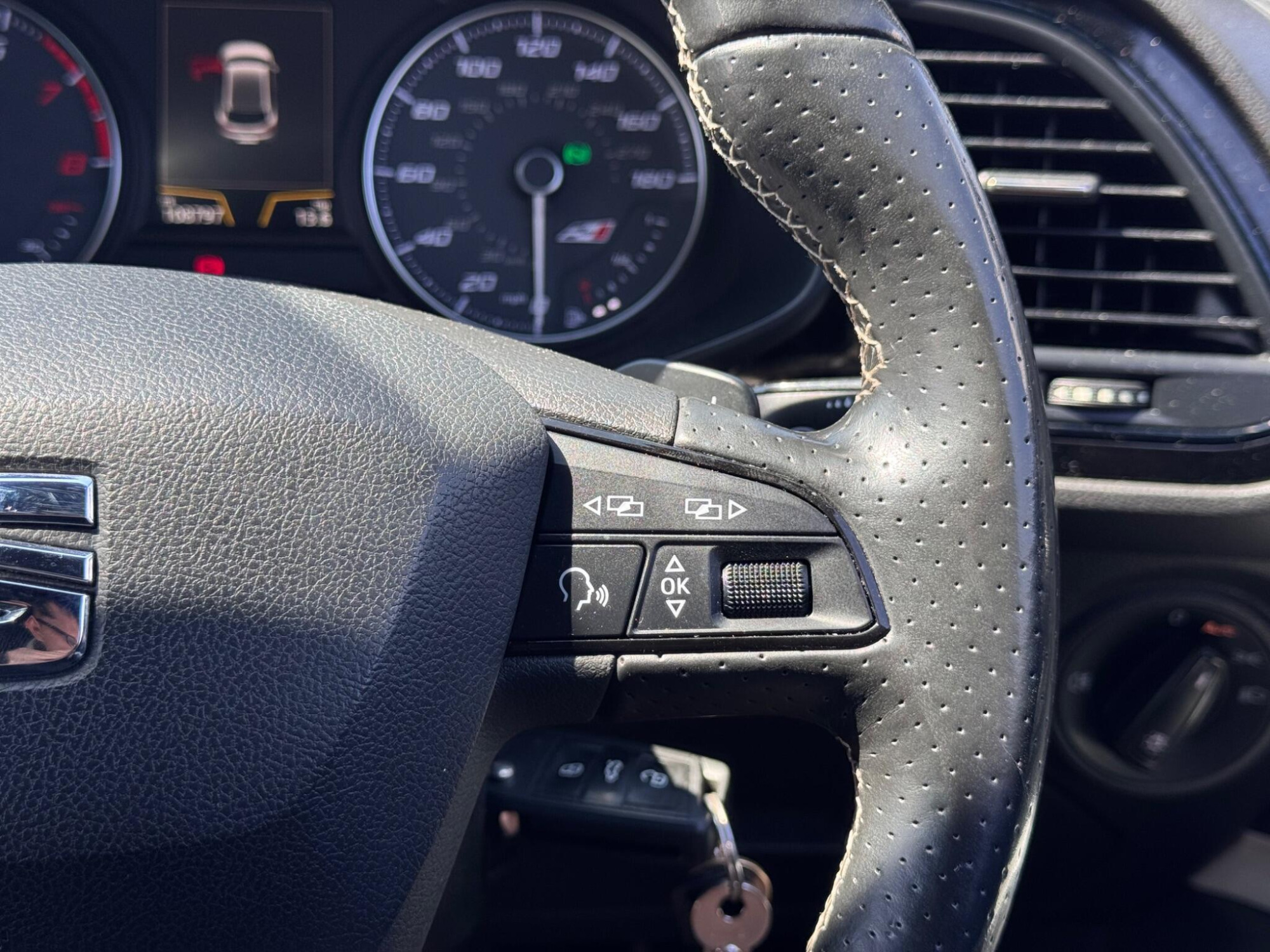 2016 SEAT Leon image 19