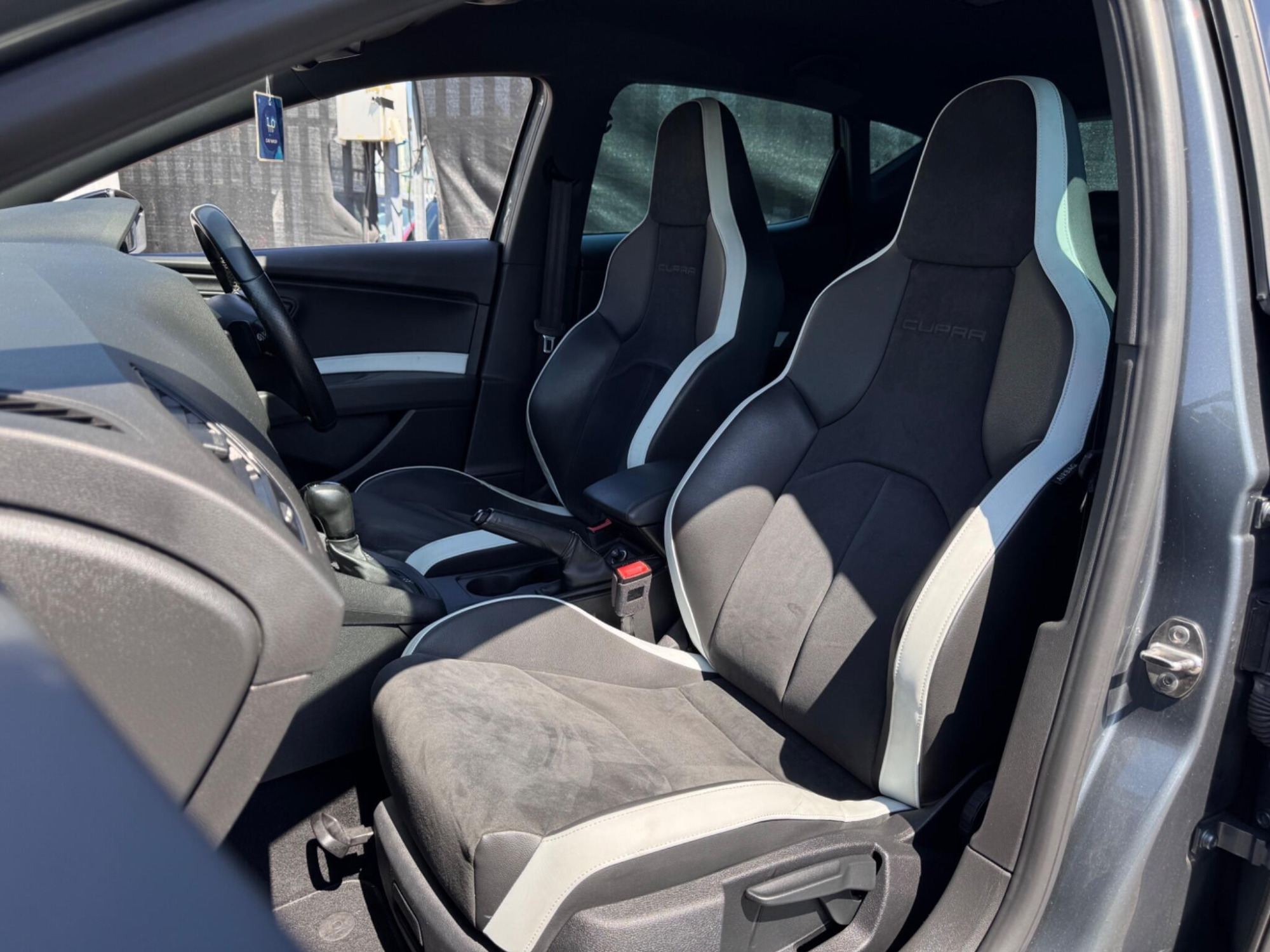 2016 SEAT Leon image 22