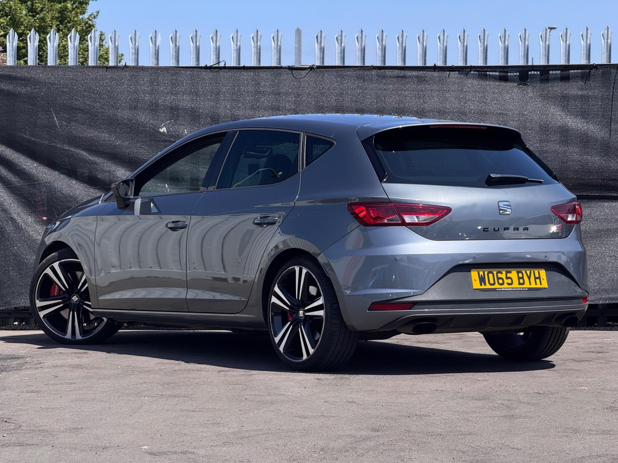 2016 SEAT Leon image 2