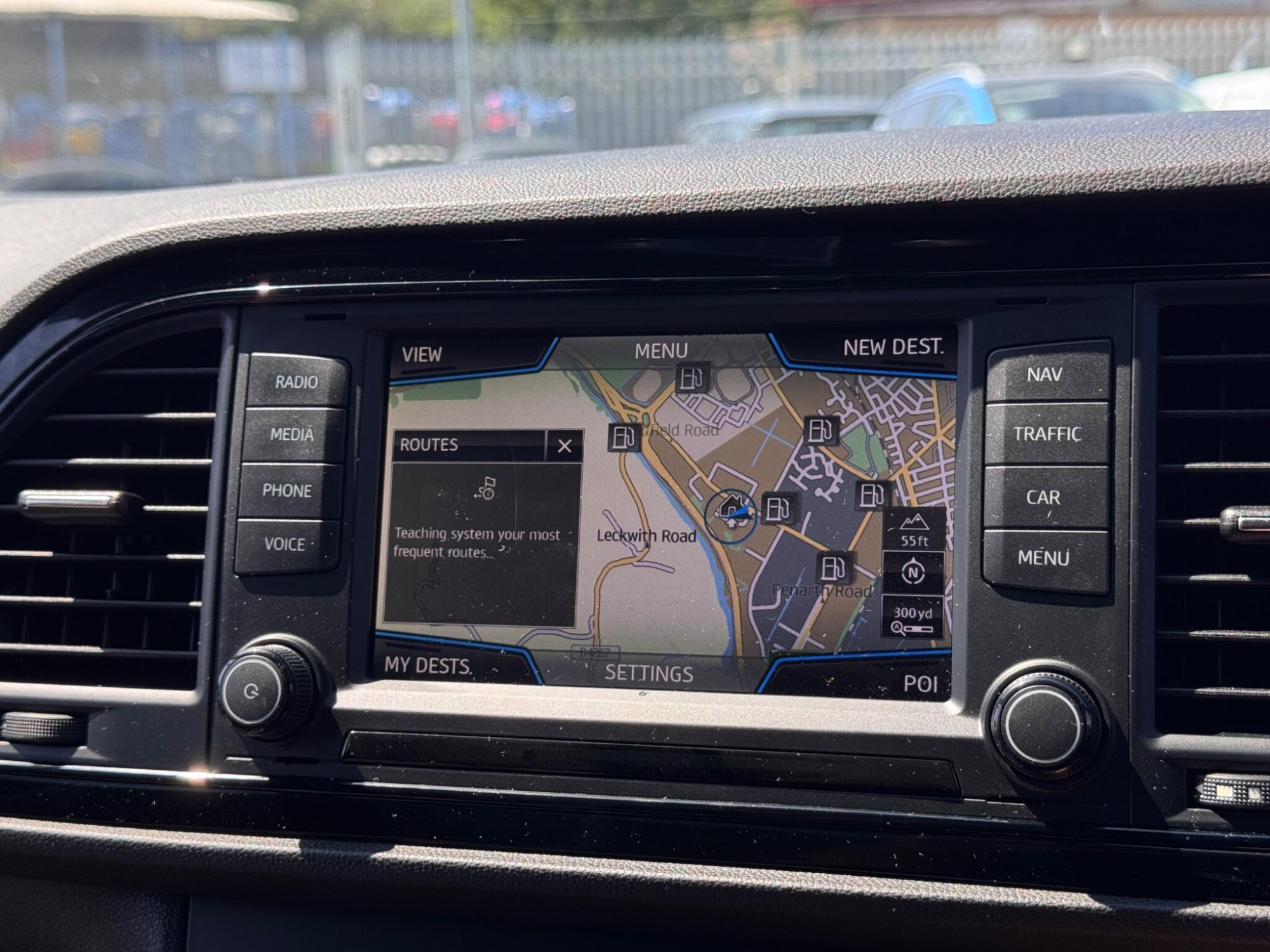 2016 SEAT Leon image 27
