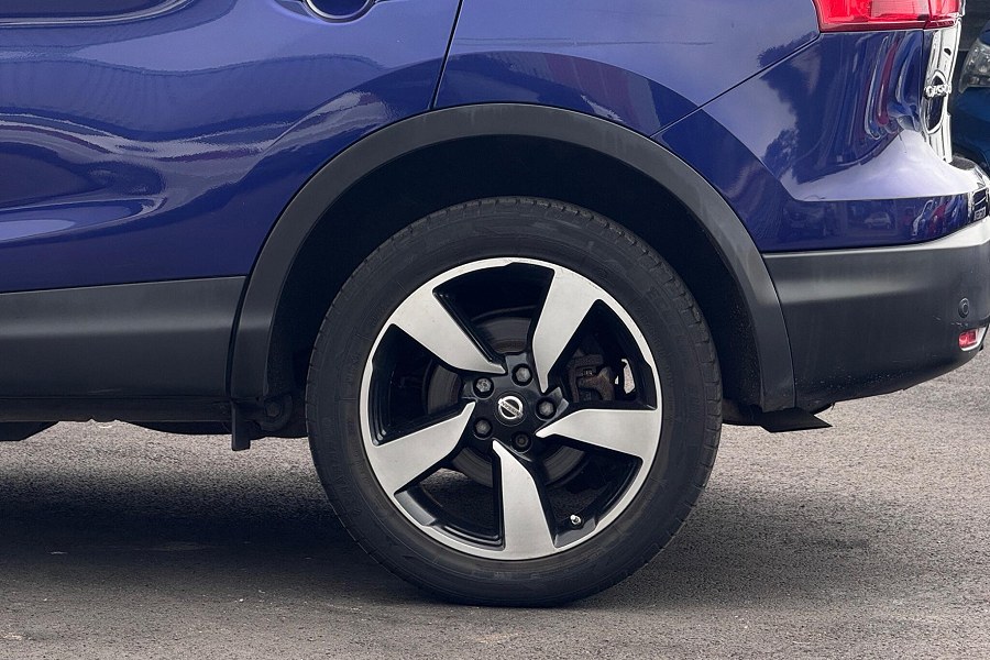 2015 Nissan Qashqai photo 11