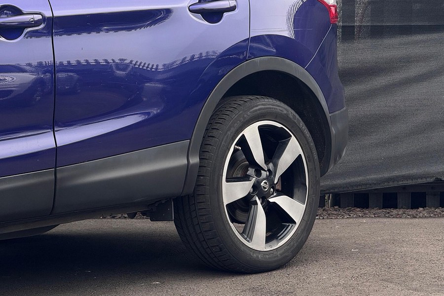 2015 Nissan Qashqai photo 7