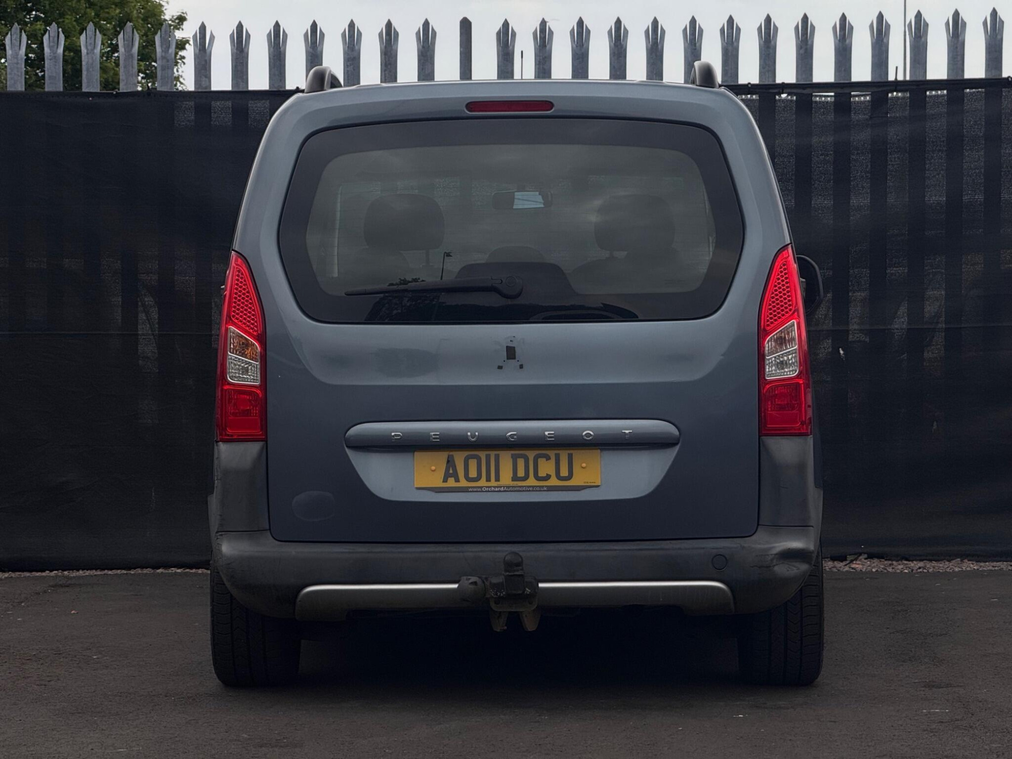 2011 Peugeot Partner Tepee image 5