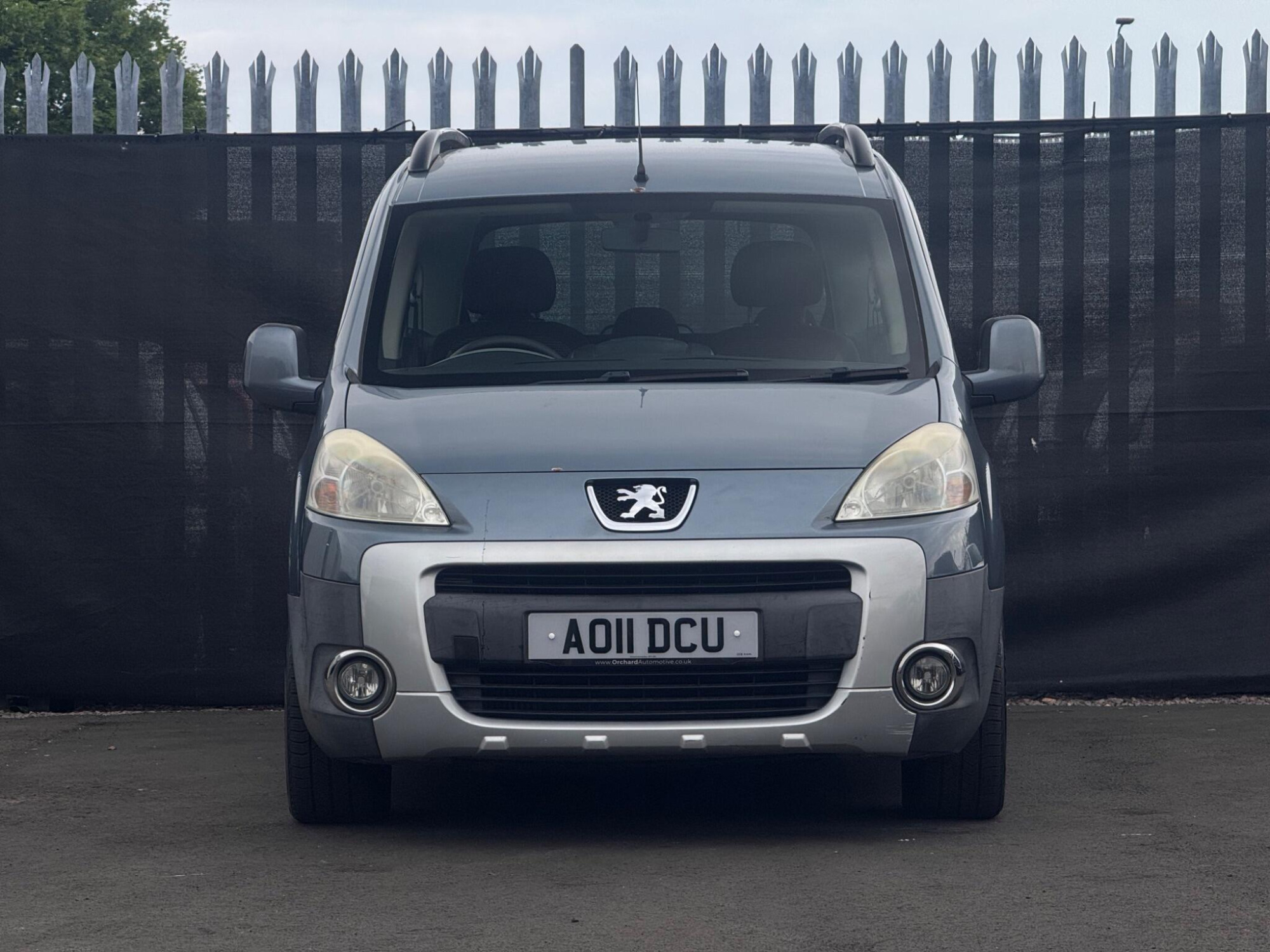 2011 Peugeot Partner Tepee image 4