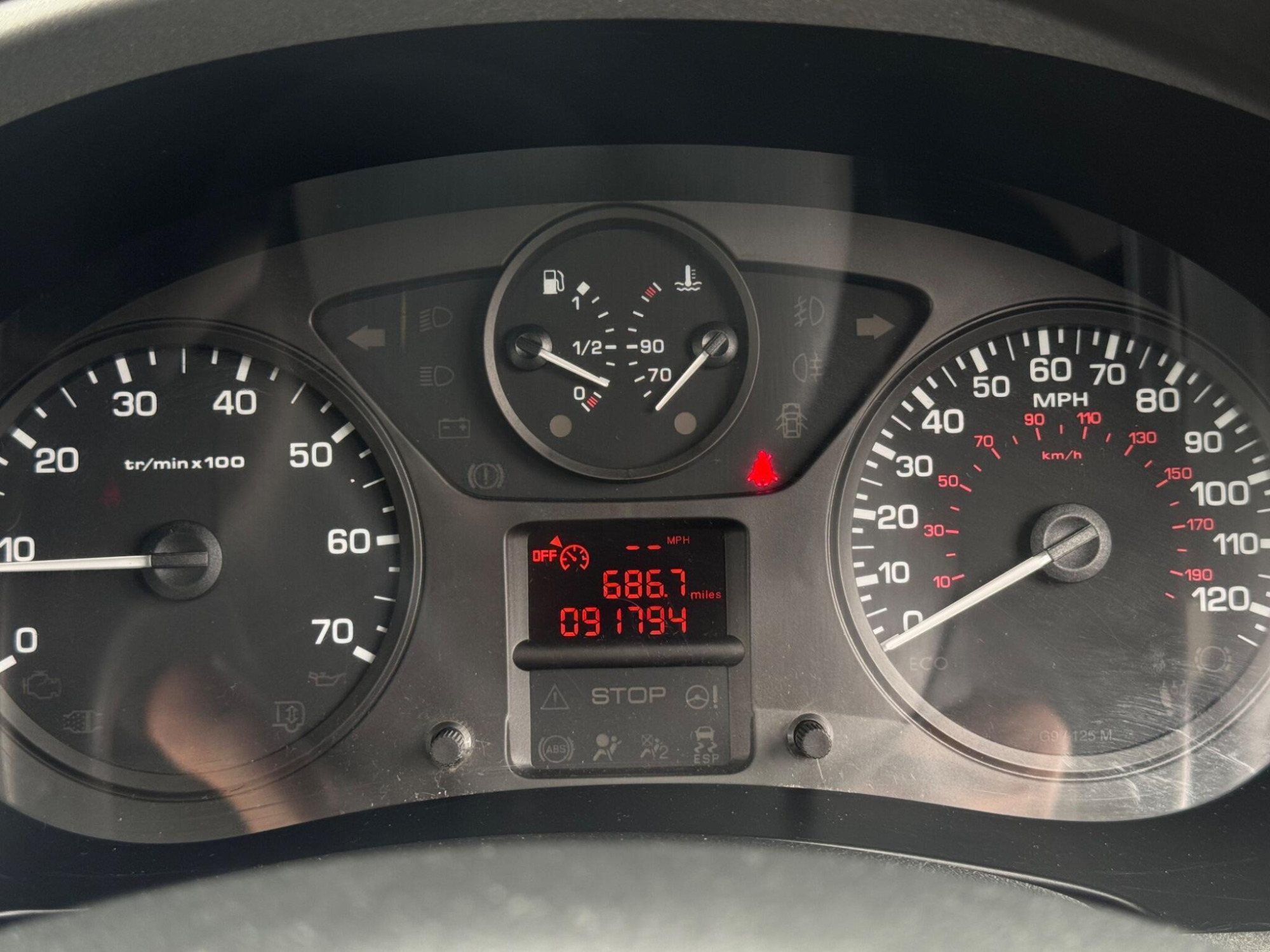 2011 Peugeot Partner Tepee image 27
