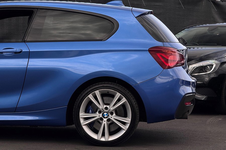 2017 BMW 1 Series photo 11