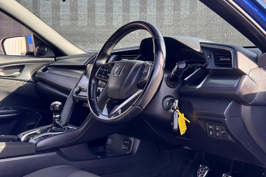 2017 Honda Civic photo 3