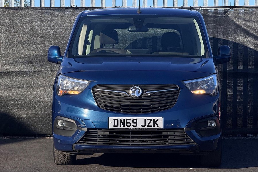 2019 Vauxhall Combo Life photo 5