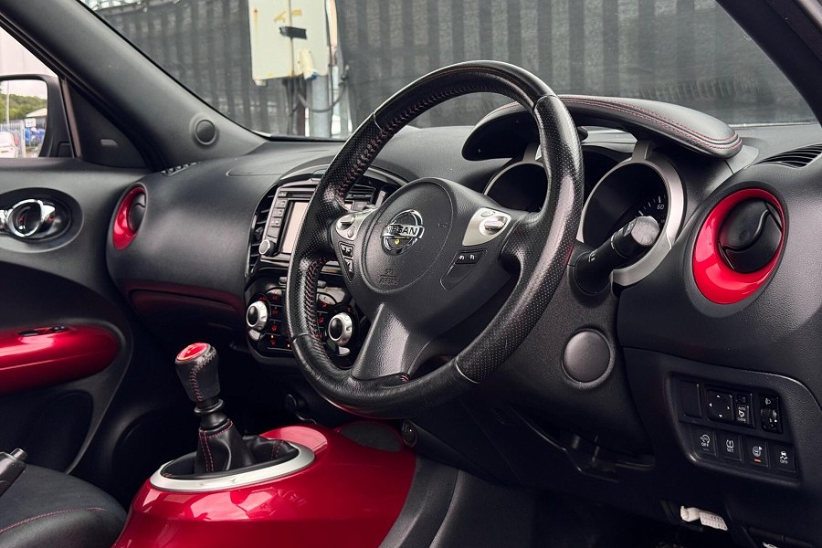 2015 Nissan Juke photo 3