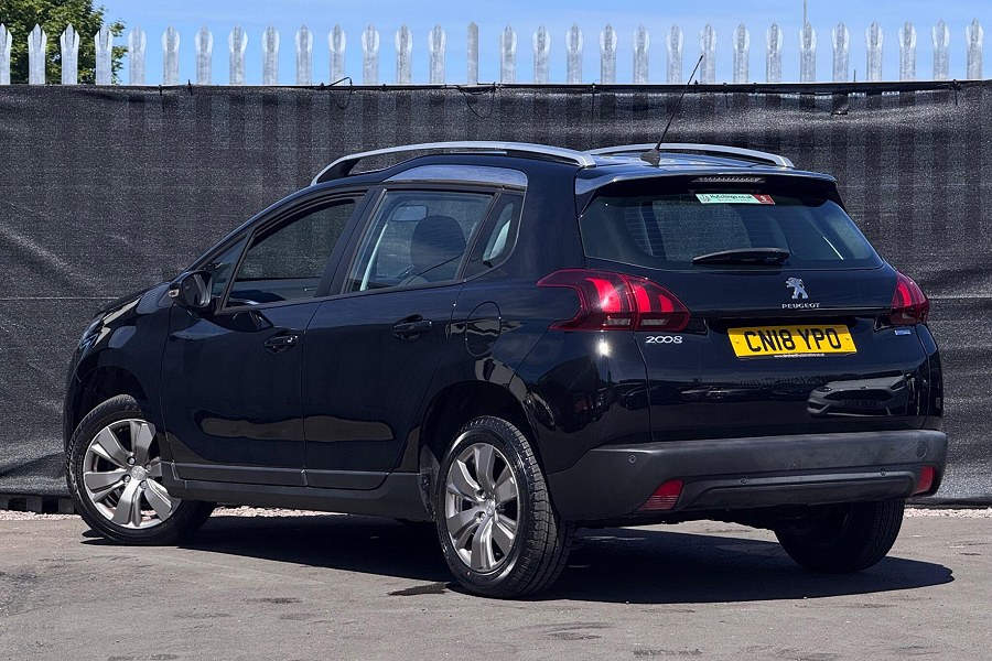 2018 Peugeot 2008 photo 2