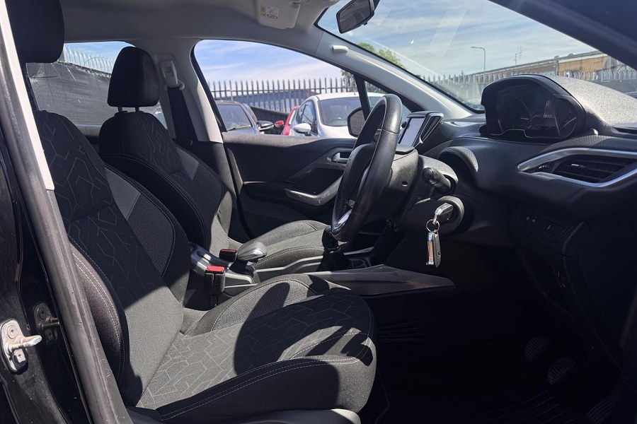 2018 Peugeot 2008 photo 10