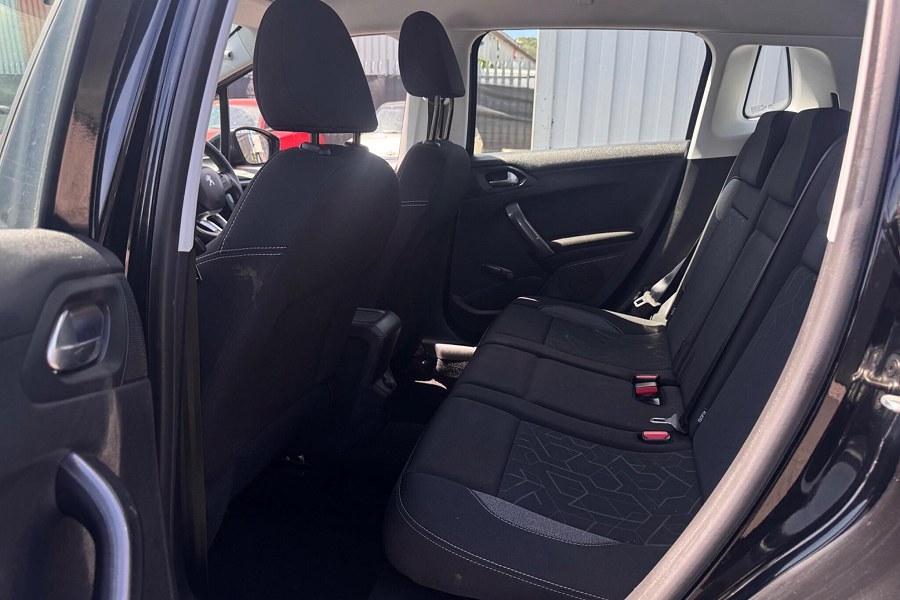 2018 Peugeot 2008 photo 8