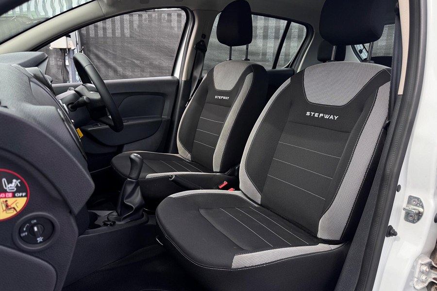 2020 Dacia Sandero Stepway photo 14