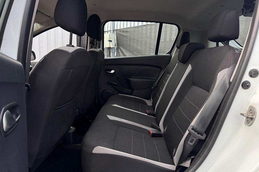 2020 Dacia Sandero Stepway photo 13