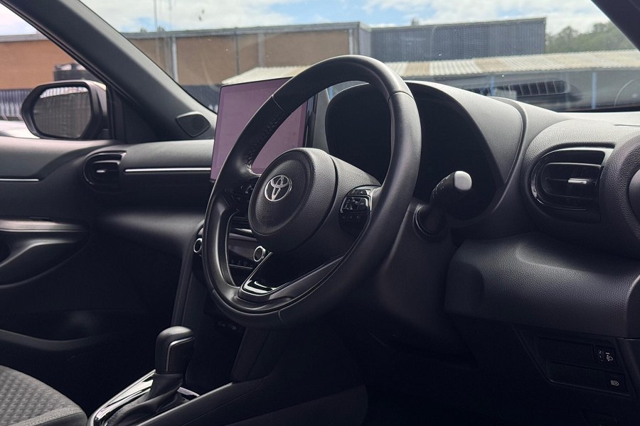 2024 Toyota Yaris Cross photo 3