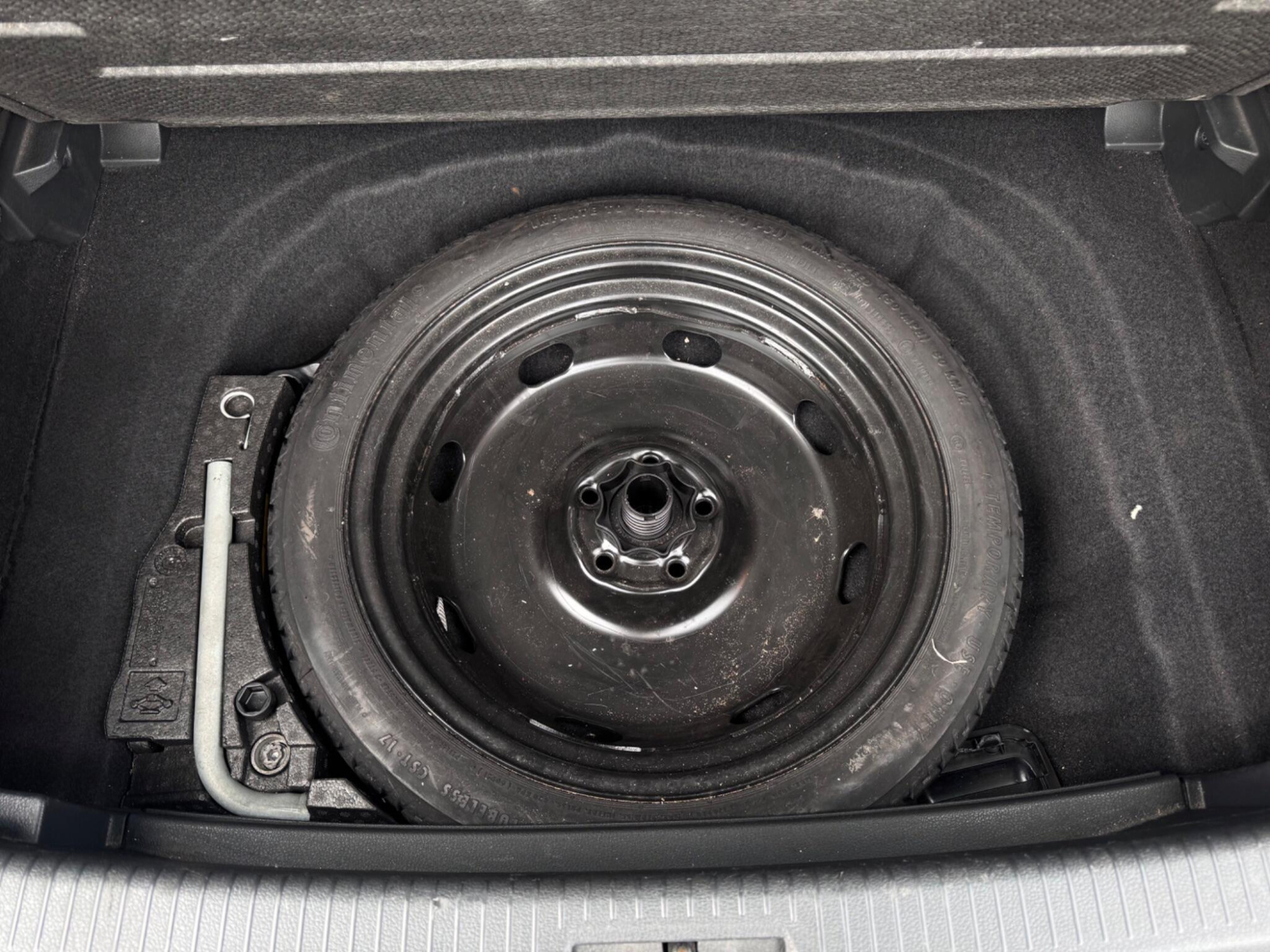 2017 Volkswagen Golf image 22