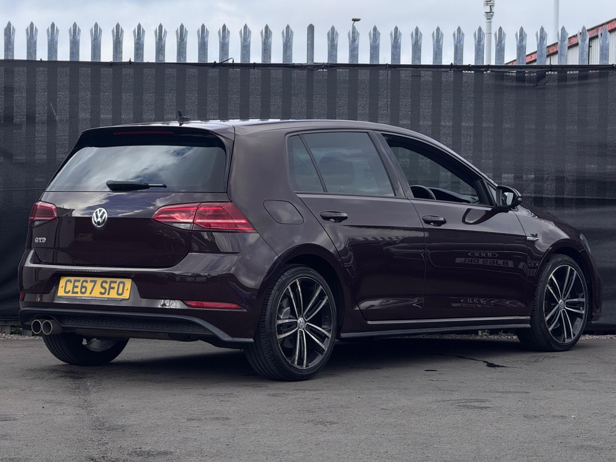 2017 Volkswagen Golf image 9