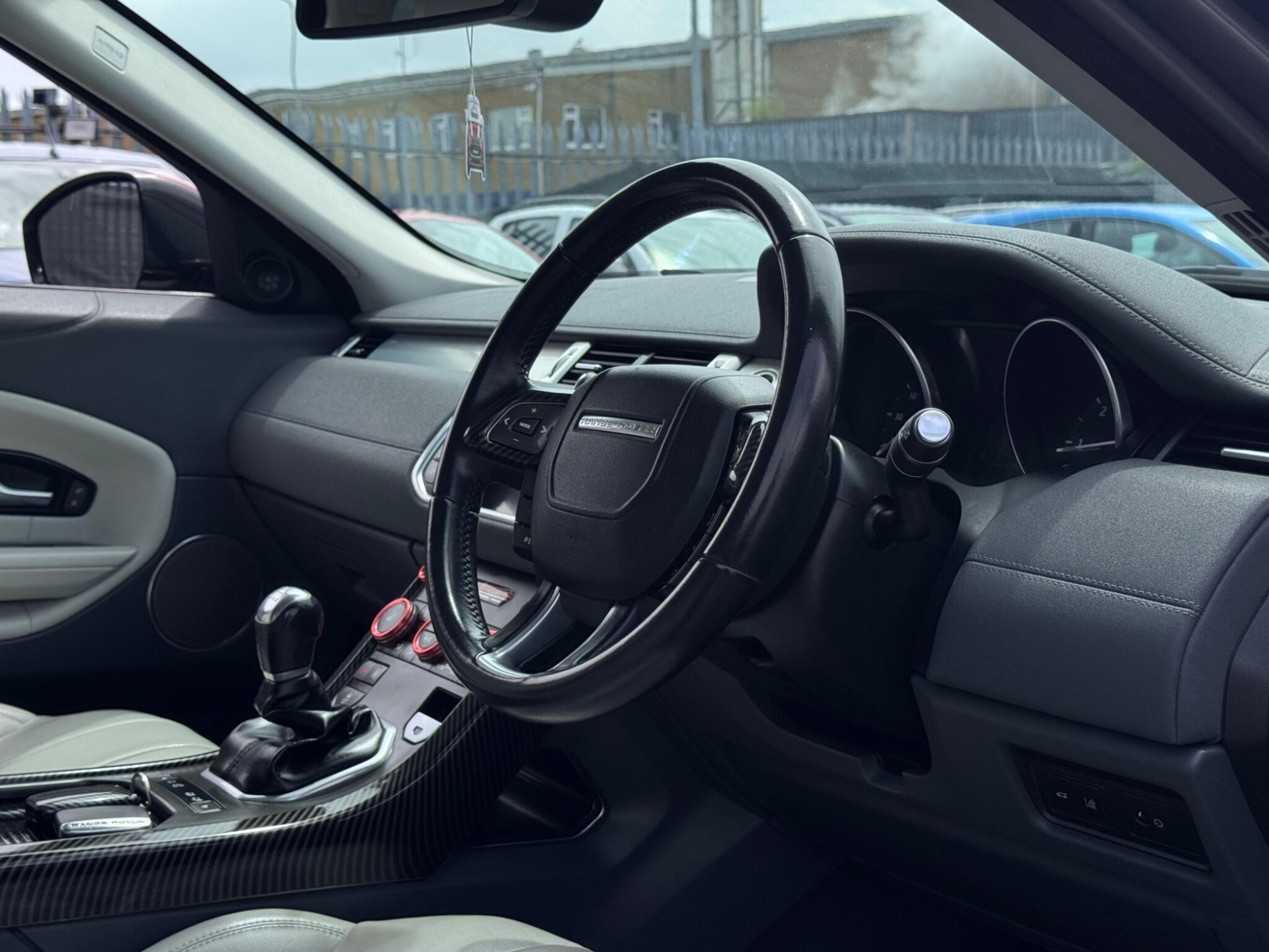 2017 Land Rover Range Rover Evoque image 3