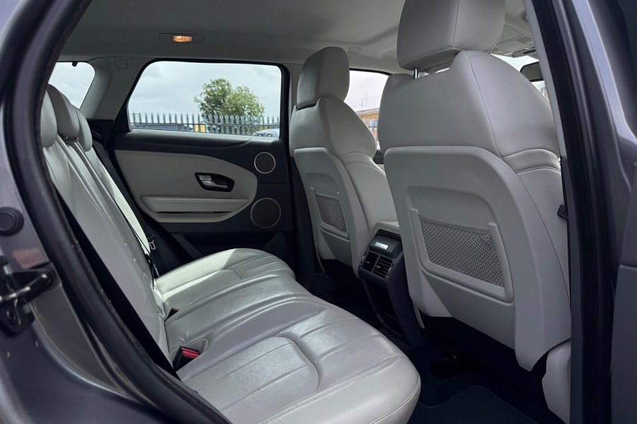 2017 Land Rover Range Rover Evoque photo 12