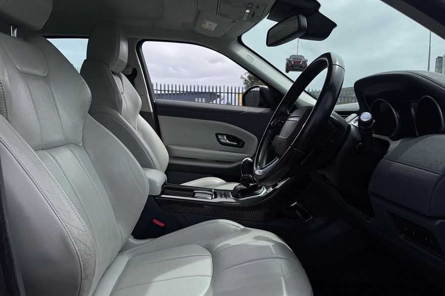 2017 Land Rover Range Rover Evoque photo 13