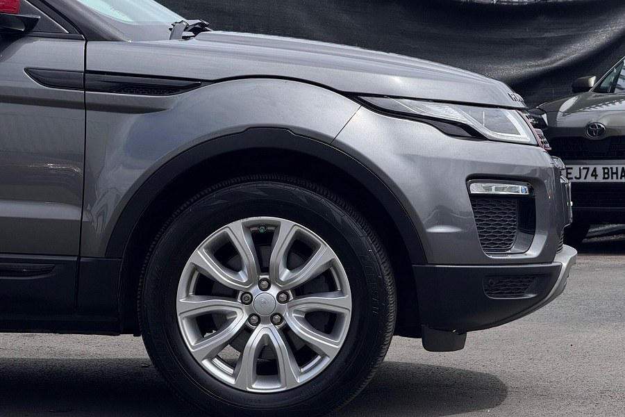 2017 Land Rover Range Rover Evoque photo 6