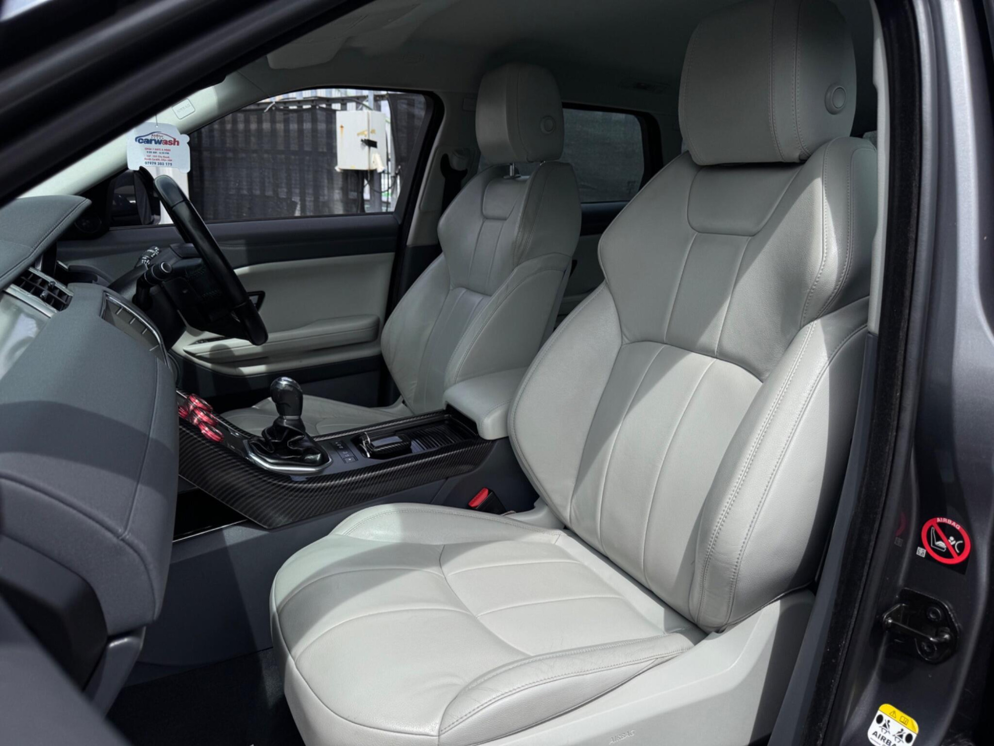 2017 Land Rover Range Rover Evoque image 19