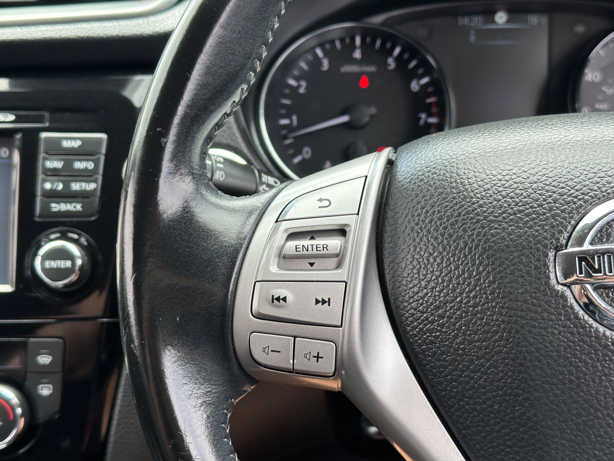 2017 Nissan Qashqai image 21
